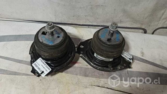 Soporte de motor Jeep Grand Cherokee 2022 #2735