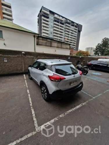 Nissan kicks advance 1.6