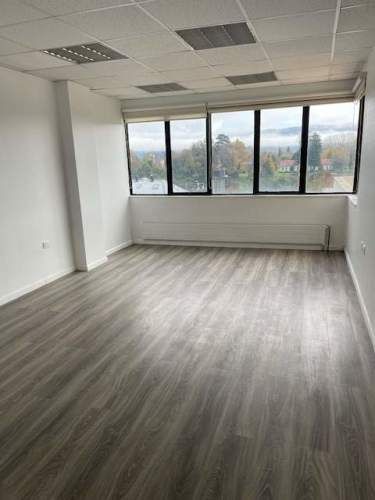 SE ARRIENDAN OFICINAS, EDIFICIO LIBERTAD, VALDIVIA