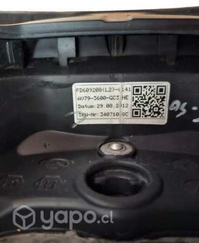 Manubrio/Volante Mazda BT Con Desgaste