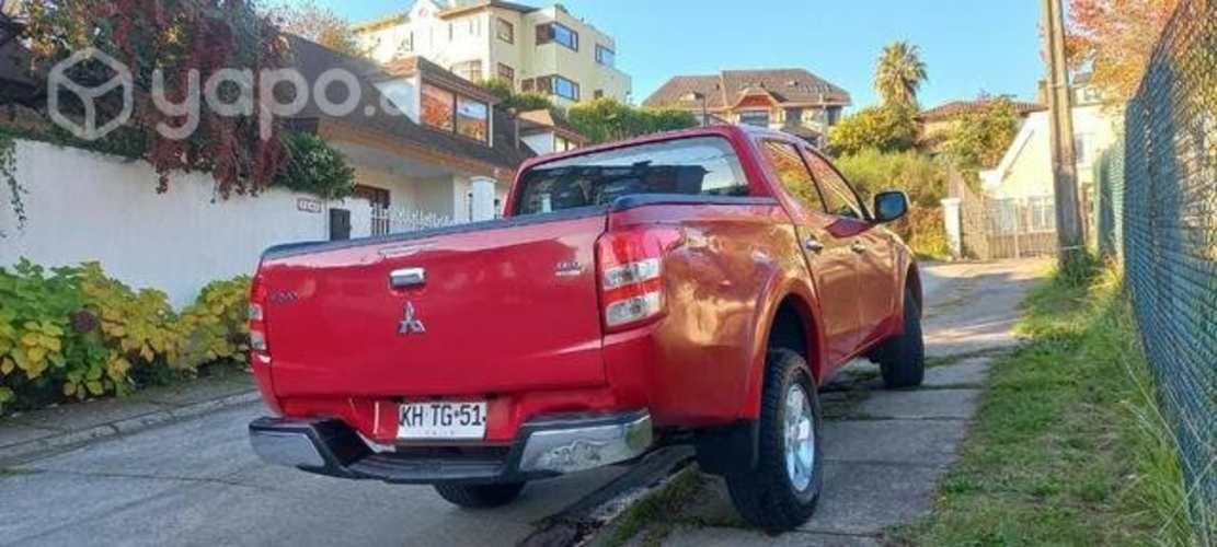 Camioneta Mitsubishi L200 2018
