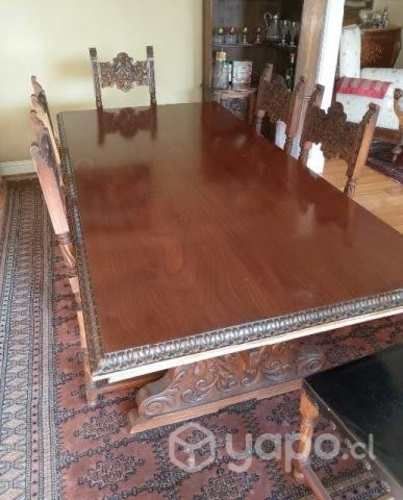 Juego comedor antiguo de madera sólida