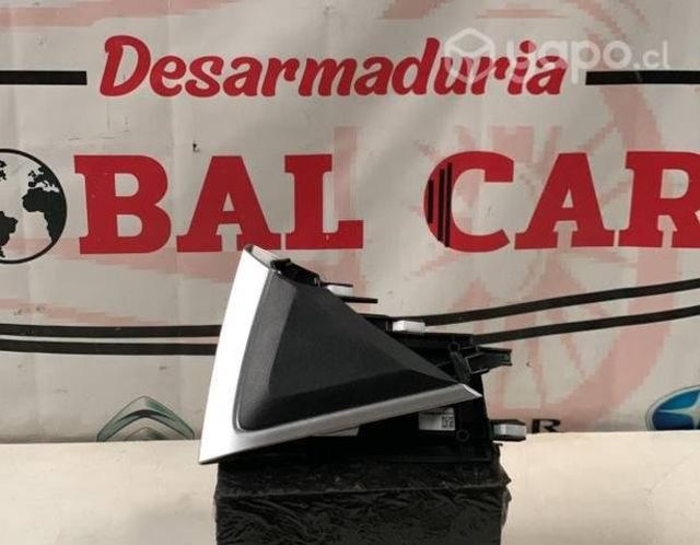 Bisel del consola TOYOTA COROLLA CROSS CVT HEV 1.8