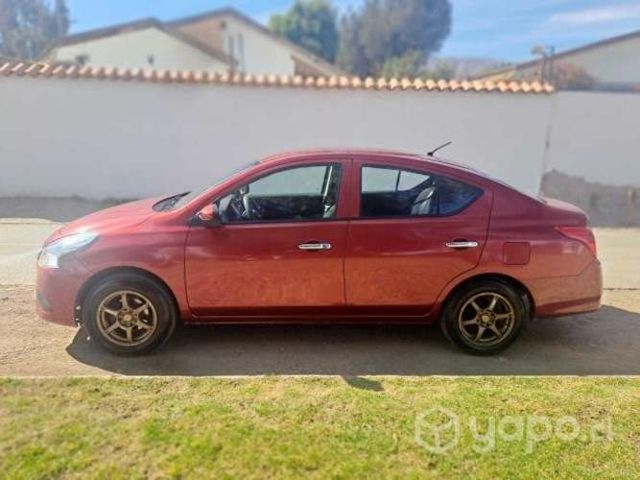 Nissan versa 2017