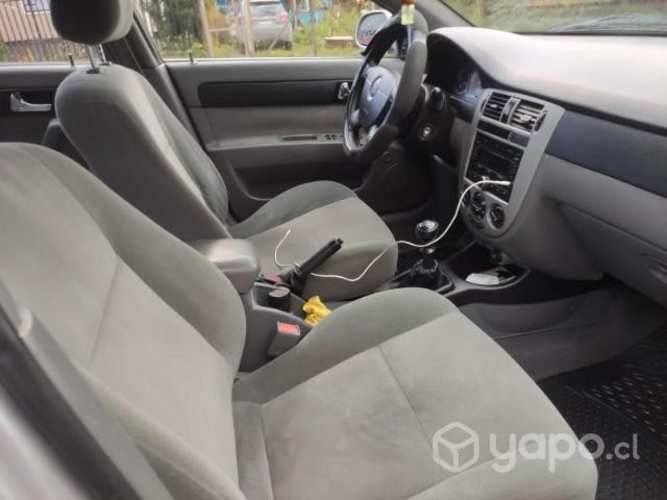 Vendo chevrolet optra ls