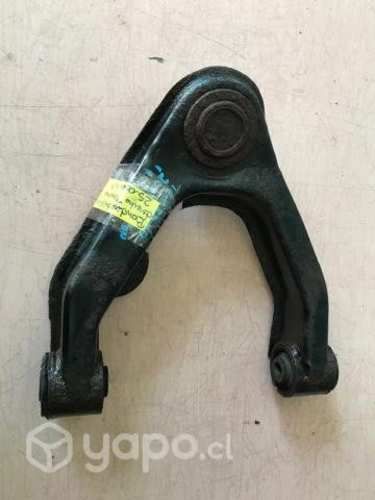 Bandeja superior derecha Nissan Terrano 2002-2014