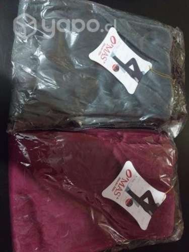 Busos de plush forrados con polar elasticados