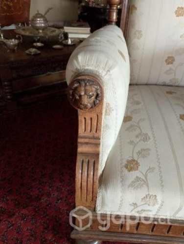 Finísimo Bergere/ Sitial antiguo de madera labrada