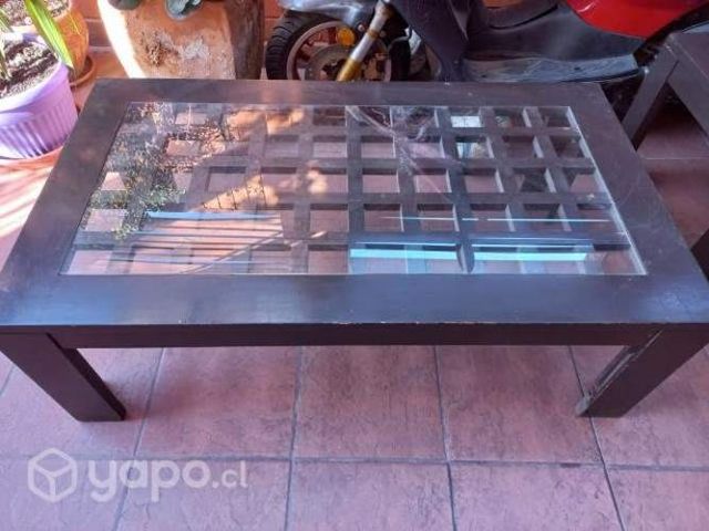 Mesa de centro y esquinera de madera con vidrio