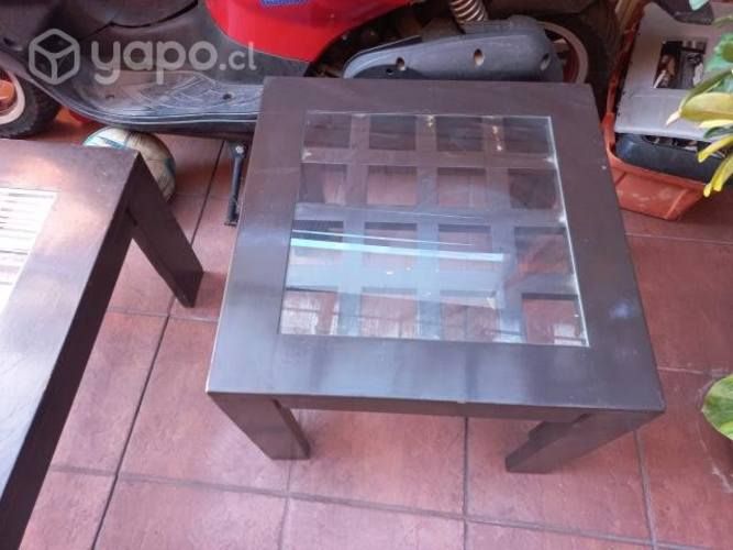 Mesa de centro y esquinera de madera con vidrio