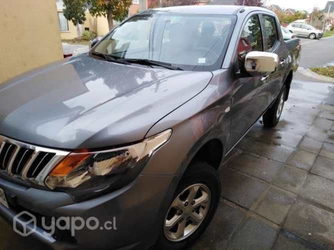 Mitsubishi l200 2017