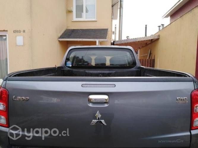 Mitsubishi l200 2017