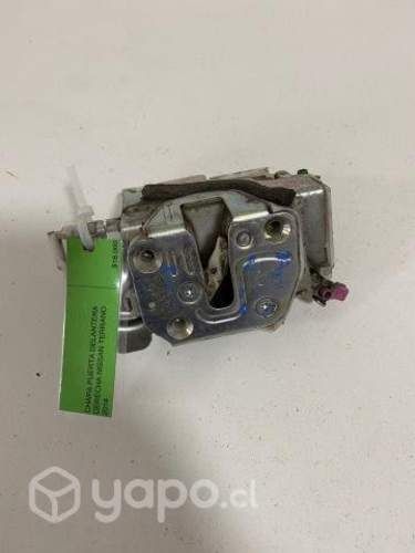 Chapa puerta delantera derecha Nissan Terrano 2014