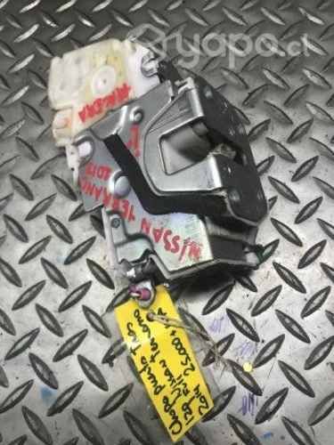 Chapa puerta trasera izquierda Nissan Terrano