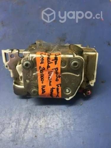 Chapa puerta trasera derecha Nissan Terrano