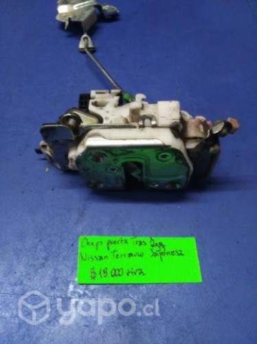 Chapa puerta trasera izquierda Nissan Terrano 2002