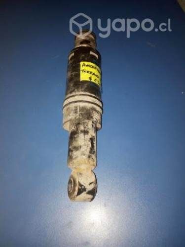 Amortiguador delantero Nissan Terrano