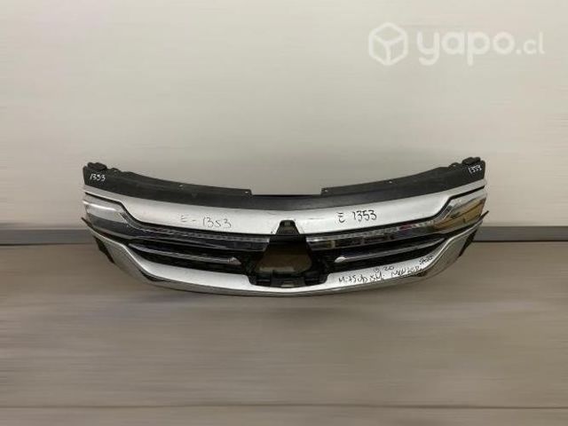 Mascara mitsubishi montero sport 2015-2020