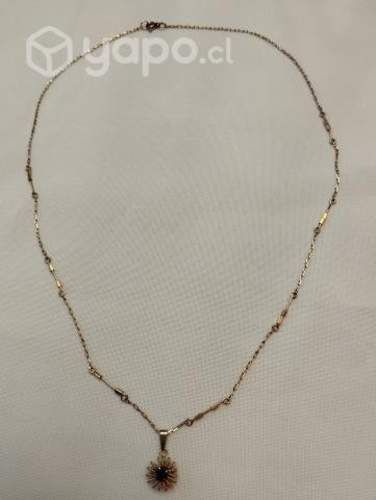 Collar de oro de 18 kilates con colgante
