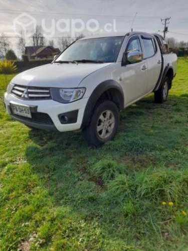 Camioneta Mitsubishi L200