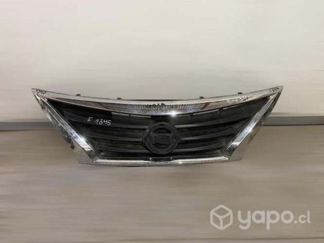 Mascara nissan versa 2012-2019