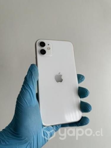 IPhone 11 Blanco usado en buen estado sin caja