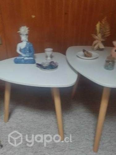 Hermoso set de 4 sillas + mesitas