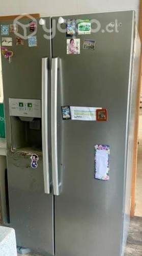 Refrigerador LG Side By Side. 2 puertas