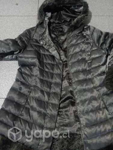 Abrigo con gorro con piel