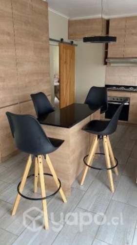 Mesa bar de granito + 4 sillas