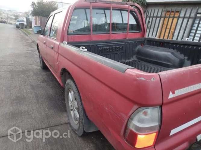 MITSUBISHI L200 2004