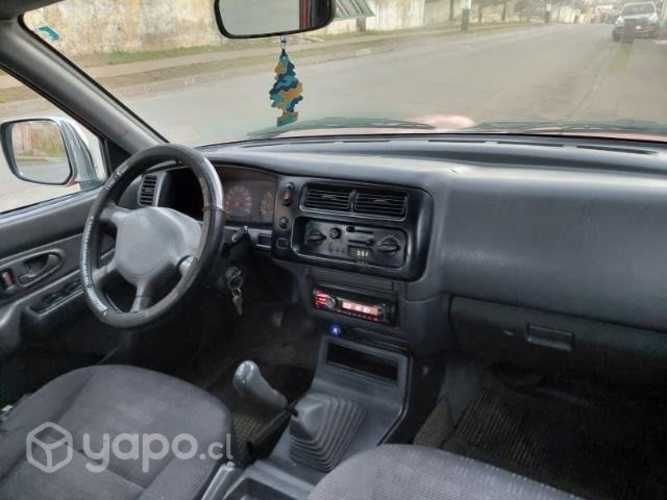 MITSUBISHI L200 2004