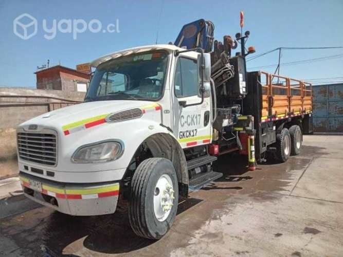Camión Pluma Freighliner M2 106