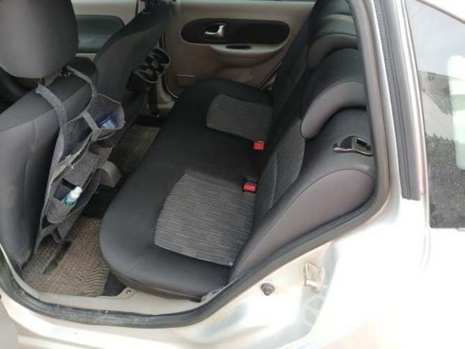 Se vende renault symbol 2012