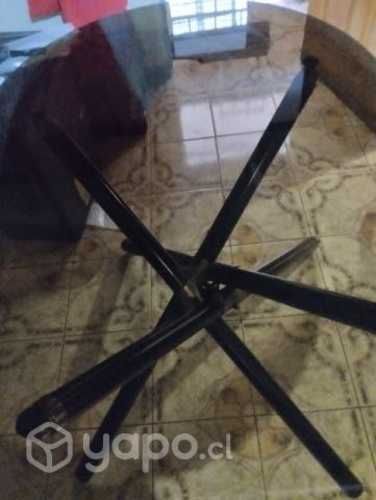Mesa de comedor de vidrio