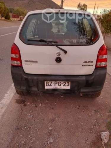 Vendo Suzuki alto, motor 800, por renovación