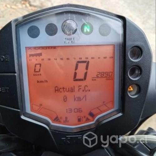 Moto KTM DUKE 250 semi nueva 2023