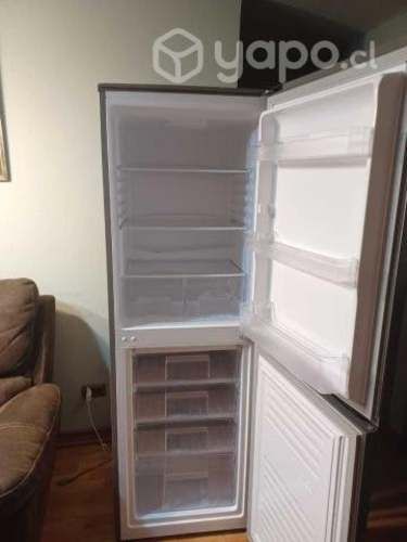Refrigerador Mademsa casi nuevo