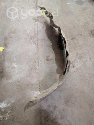 Guardafango delantero derecho Nissan Terrano 2014