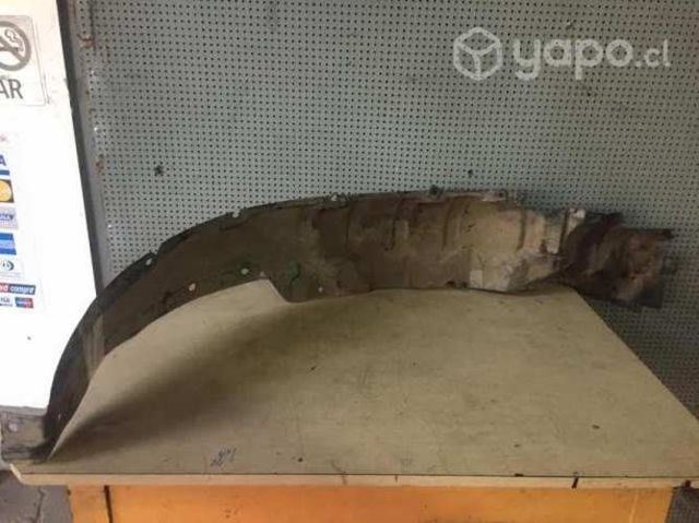 Guardafango delantero derecho Nissan Terrano