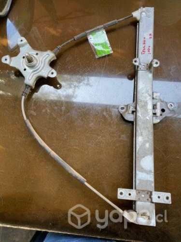 Cremallera alza vidrio mec del der Terrano 2010