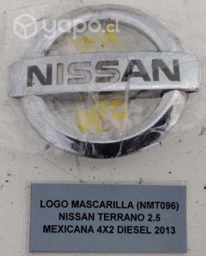 Logo Mascarilla (NMT096) Nissan Terrano 2.5 Mex