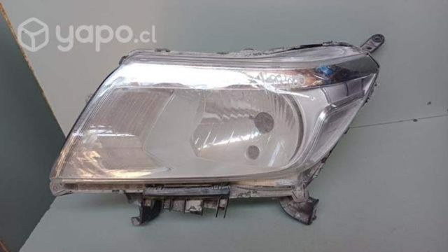 Optico nissan np300 cromado sin led