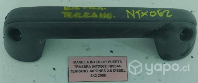 Manilla Interior Pta tras (NTX062) Terrano 2.5 Jap