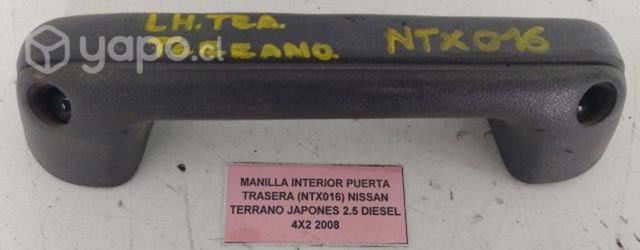 Manilla Interior Pta tras (NTX016) Terrano 2.5 Jap