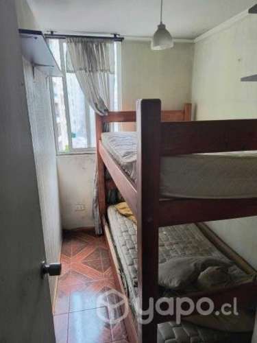 Pieza stgo. centro una cuadra Hospital San Borja