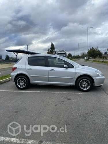 Peugeot 307 año 2004