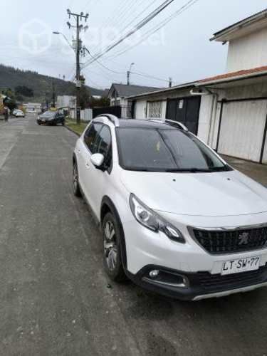 Vendo Peugeot 2008 diesel año 2020