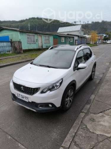 Vendo Peugeot 2008 diesel año 2020