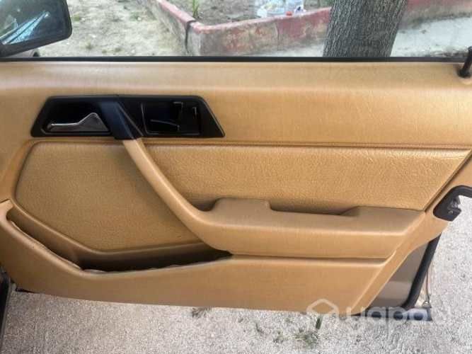 Vendo auto Mercedes Benz automático